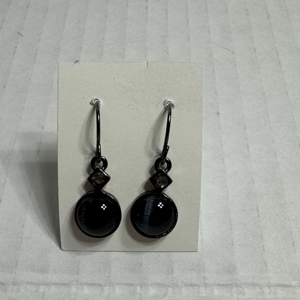 Elegant Black Drop Earrings